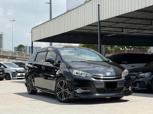 2015 Toyota WISH 1.8L X - 1
