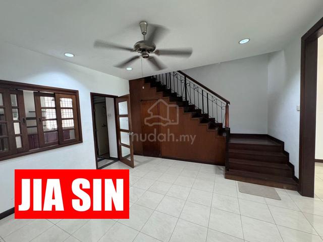2-Storey Terrace For SALE  @ Lebuh Midlands, Pulau Tikus 1
