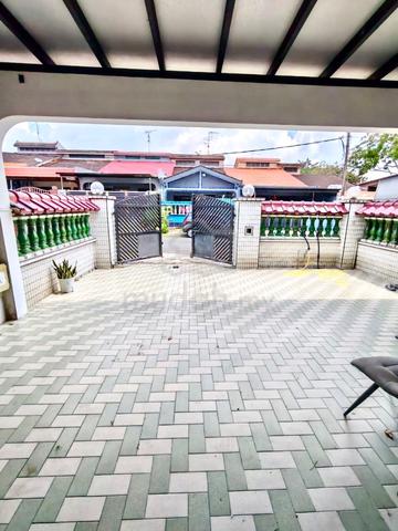 Johor Jaya, Jalan Teratai Single Storey Terrence 3 Bed 2 Bath For Sale 1