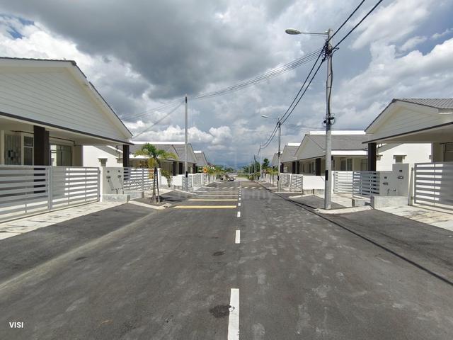 Brand New 3 Room 3 B Medan Lahat Baru Mosey Hill Menglembu Batu Gajah 2
