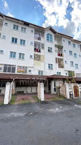 Townhouse Double Storey Taman Sg Besi Indah Seri Kembangan 1