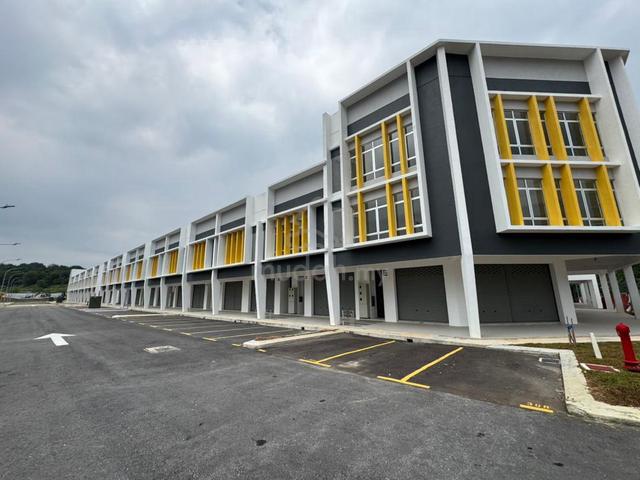 Brand New 2-Storey Shoplot for Rent – Bandar Tasik Puteri 🔥 1