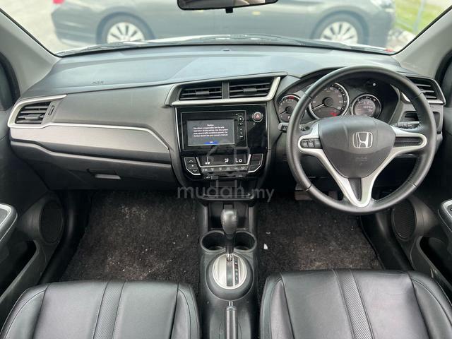 2018 Honda BR-V 1.5 V 1Y-WARANTY F/SERVICE 1 OWNER - 3