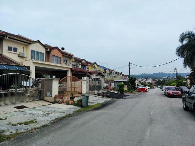 Puncak jalil 2 Storey Seri Kembangan Puj 2 Facing Empty Land Extra Cp 1