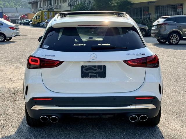 2022 Mercedes Benz GLA45S 2.0 BLACK RECARO SUNROOF - 4