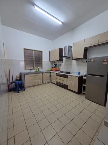 Sri Ixora Apartment 1