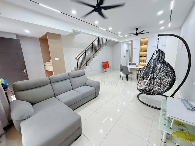 Laman Harmoni @ Tampoi Double Storey Terrace House For Sale 1
