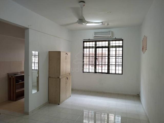 Hata Square Apartment 1