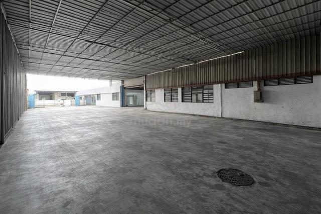 1.5 Storey Light Factory Warehouse Juru 1
