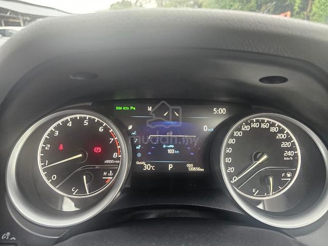 ( FULL LOAN )2019 Toyota CAMRY 2.5 V (A) - 4
