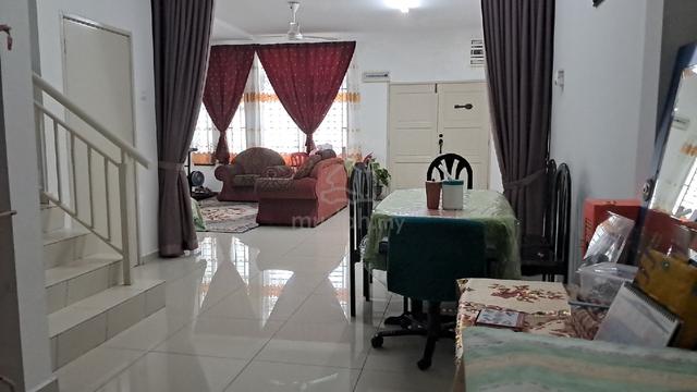 Bilik Sewa Perempuan Di Cheng 1