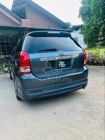 2008/2012Toyota WISH 1.8 X FACELIFT FWD - 4