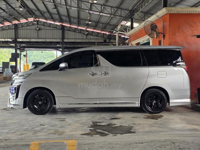 (Loan Kedai) 17/22 Toyota VELLFIRE 8Seater 2.5 (A) - 4