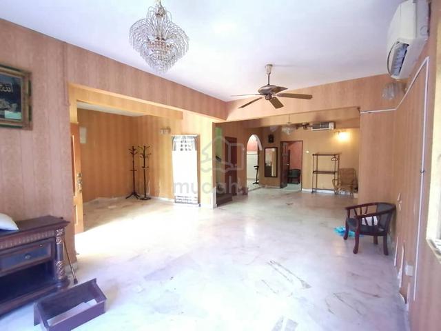 Kitchen extended ! Desa 3, Bandar Country Homes, Rawang, 2sty bungalow 1