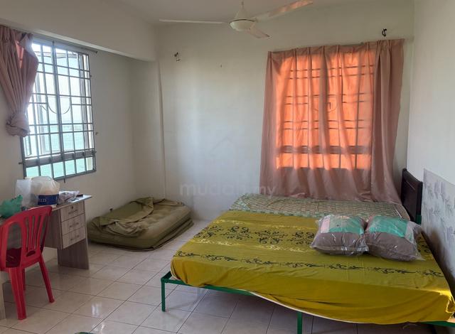 Master Room @ Mutiara Heights for rent! Utility bills are included! 1