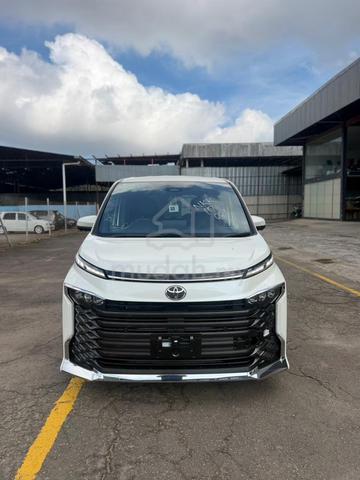 2023 Toyota VOXY 2.0 S-Z (A) - 3