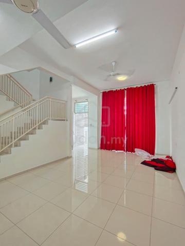 NICE CONDITION Bintang MAya(SP) 2-storey terrace PARTIALLY FURNISHED 1