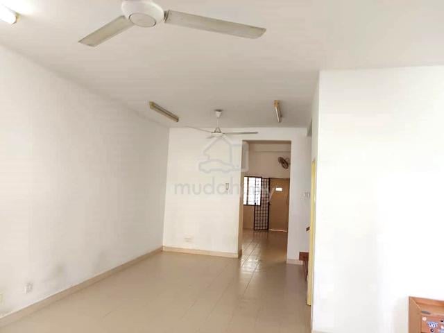 【COZY HOUSE】2 Storey House For Rent 4