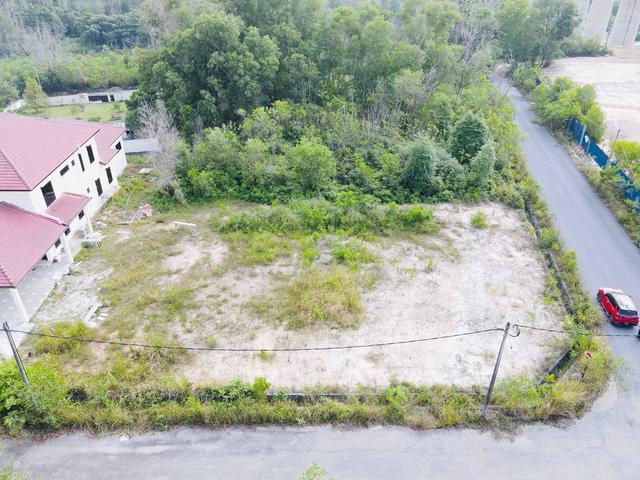 CORNER LOT TANAH RATA Corner Unit Lot Banglo Ambang Suria Puncak Alam 1