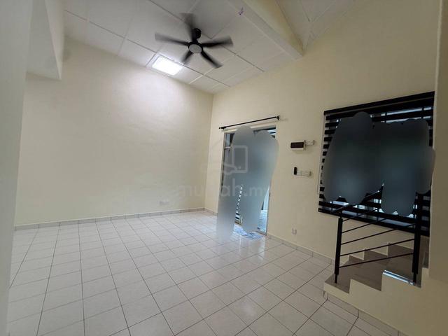 For Rent|1.5 Storey House|Unblock View|G&G|Setia Indah 1