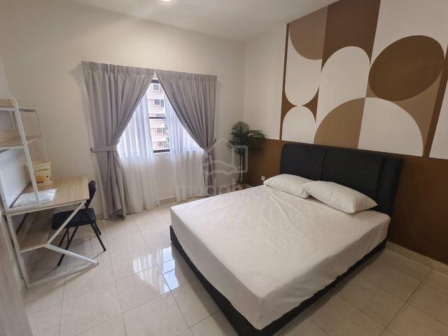 Room for Rent Pelangi Utama @ Bandar Utama MRT LRT3 One Utama Kayu Ara 1