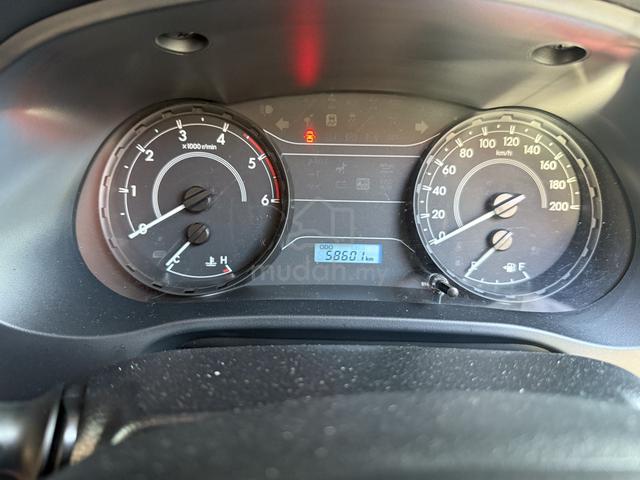 2021 Toyota HILUX 2.4 MT (M) - 4