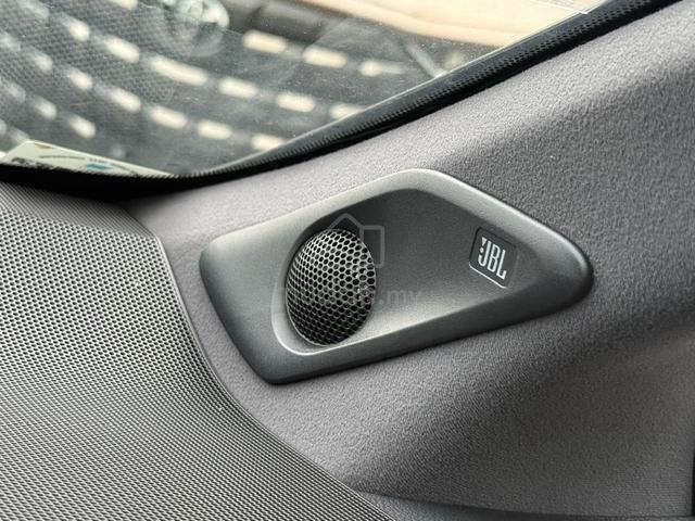 JBL / Side Step / HUD 2025 Toyota ALPHARD 2.5 Z(A) - 3