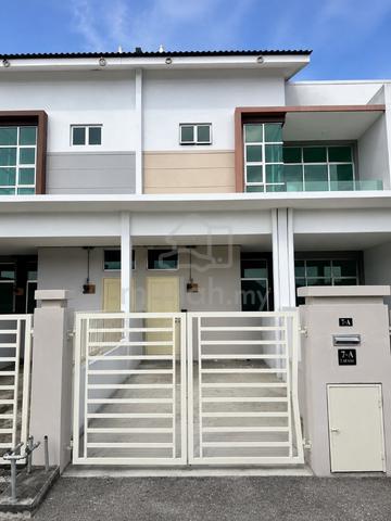 Townhouse Last Unit 1
