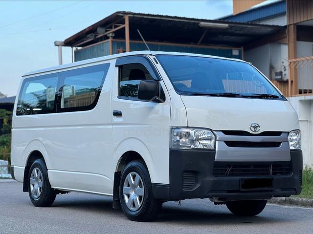 2022 Toyota HIACE 2.5 Window Van (M) FULL LOAN - 1
