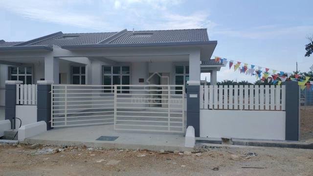 Freehold Corner Lot Single Storey Terrace LAST unit !!! 1