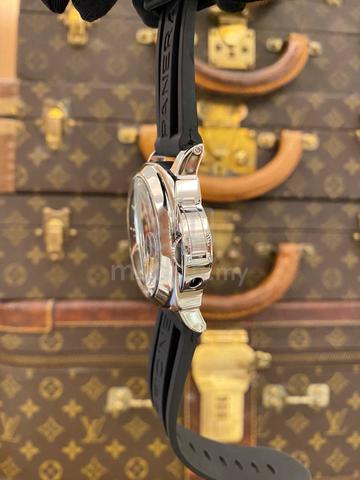 Carousel Image