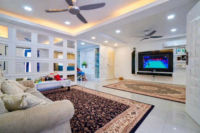 FULLY RENOVATED UNIT ‼️ 2 Storey Terrace Taman Lembah Keramat AU5C, KL 1