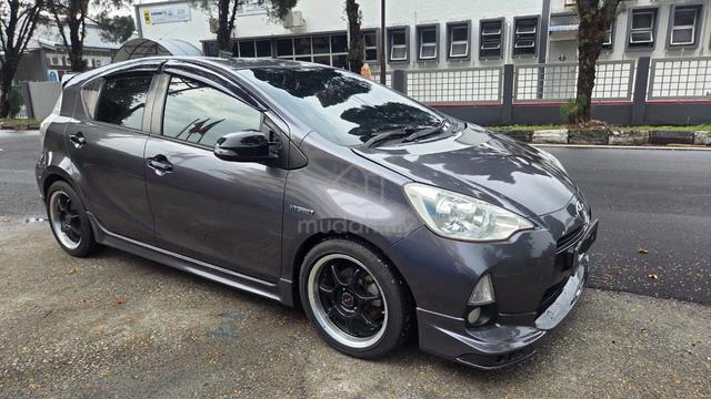 2012 Toyota PRIUS C 1.5 (HYBRID) NHP10R (A) - 2