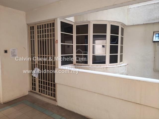 Gold Coast Resort Condominium 1