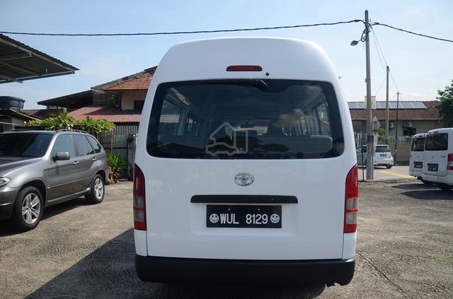 2010 Toyota HIACE 2.5D WINDOW VAN 11 Seater - 5