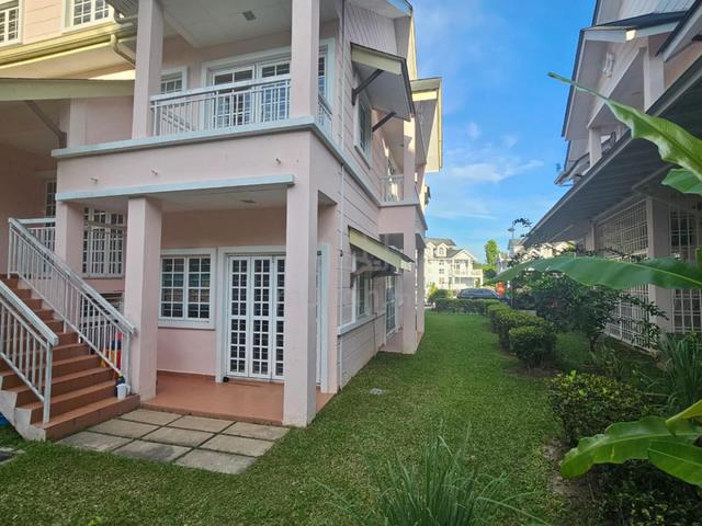 END LOT SPACIOUS 2.5 Storey House New Hampshire Presint 18 Putrajaya 1