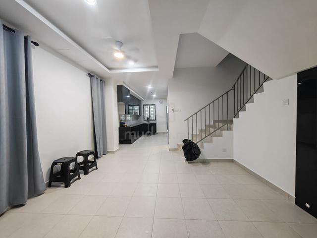 Pulai Mutiara Double Storey House For Rent 1