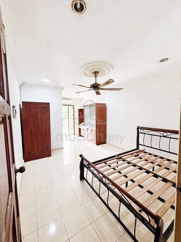 FACING OPEN BELOW MARKET Double Storey Seksyen 19 Shah Alam 1