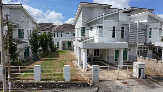 Semi-D 2 tingkat Taman Tunku Sarina, Jitra 1