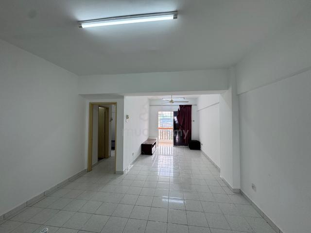 Sri Dahlia Apartment (Kajang) 1