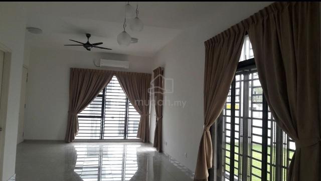 Rare Unit Bukit Indah @ Garden Villas Corner Lot Double Storey Cluster 1