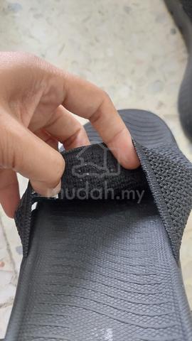 Skechers Original Size EU39 (26cm) | Baru Pakai - photo 2 of 4