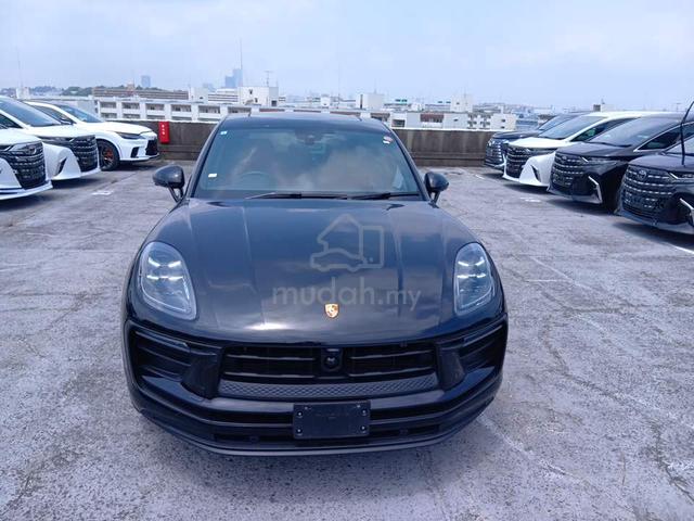 2023 BOOKNOW P/Roof BlackRed H/Spec Porsche MACAN - 2