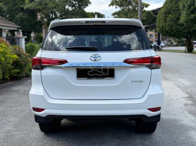 2019 Toyota FORTUNER 2.4 VRZ 4X4 FREE 3 Y WARRANTY - 4