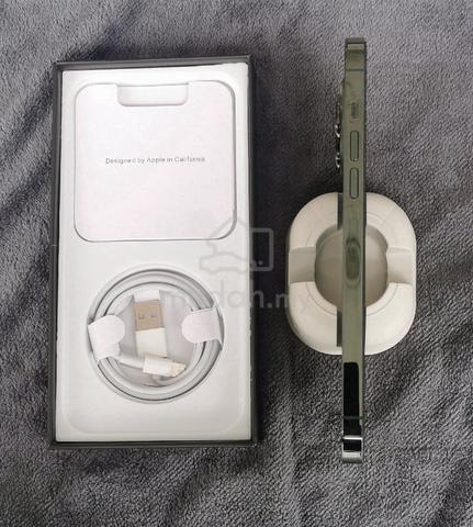 iPhone 13 Pro Max 256GB - photo 2 of 6