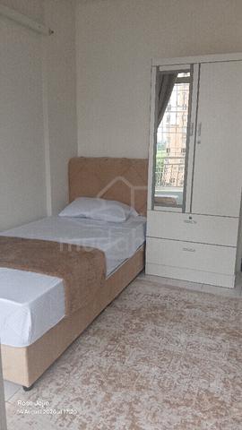 Bilik Single Balcony Kondo Mutiara Fully Furnished 1