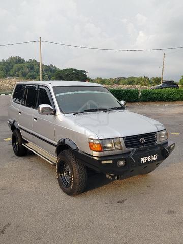 2000 Toyota UNSER 2.4 GLD MY99 F80 (M) - 2