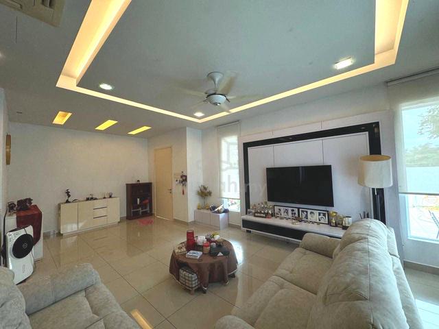 Adda Heights-Yellow Horizon @ 2 Storey End Lot Cluster House For Sale 1
