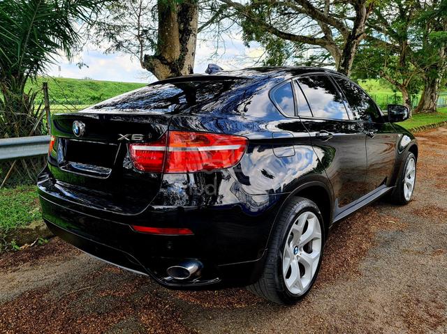 Bmw X6 3.0 xDrive35i Sunroof PwrBoot KeylessEntry - 2