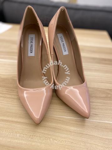 Steve Madden Daisie Patent Leather Nude Pumps - Shoes for sale in Bukit  Bintang, Kuala Lumpur